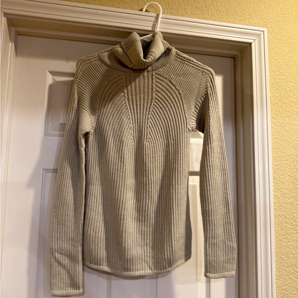 Uniqlo Women's Cream Cowl Neck Sweater